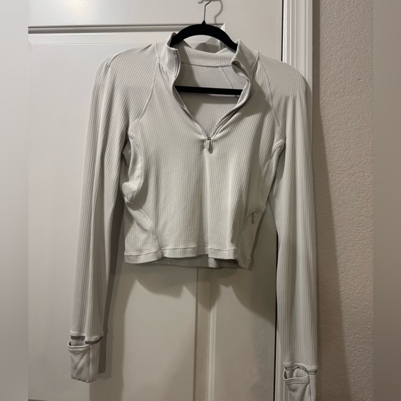 Lululemon Ribbed Cropped Half Zip - Picture 3 of 6